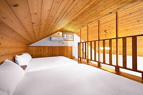 Aurora Villa