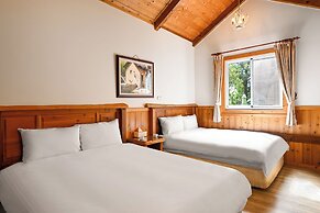 Aurora Villa
