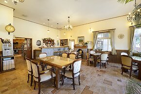 Aurora Villa