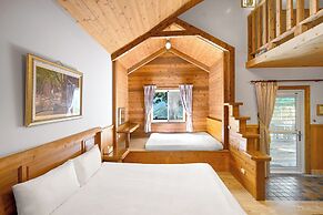 Aurora Villa