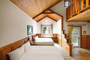 Aurora Villa