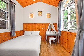 Aurora Villa