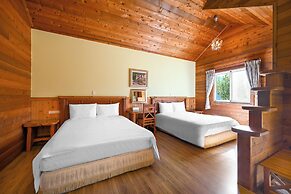 Aurora Villa