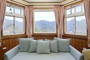 Aurora Villa