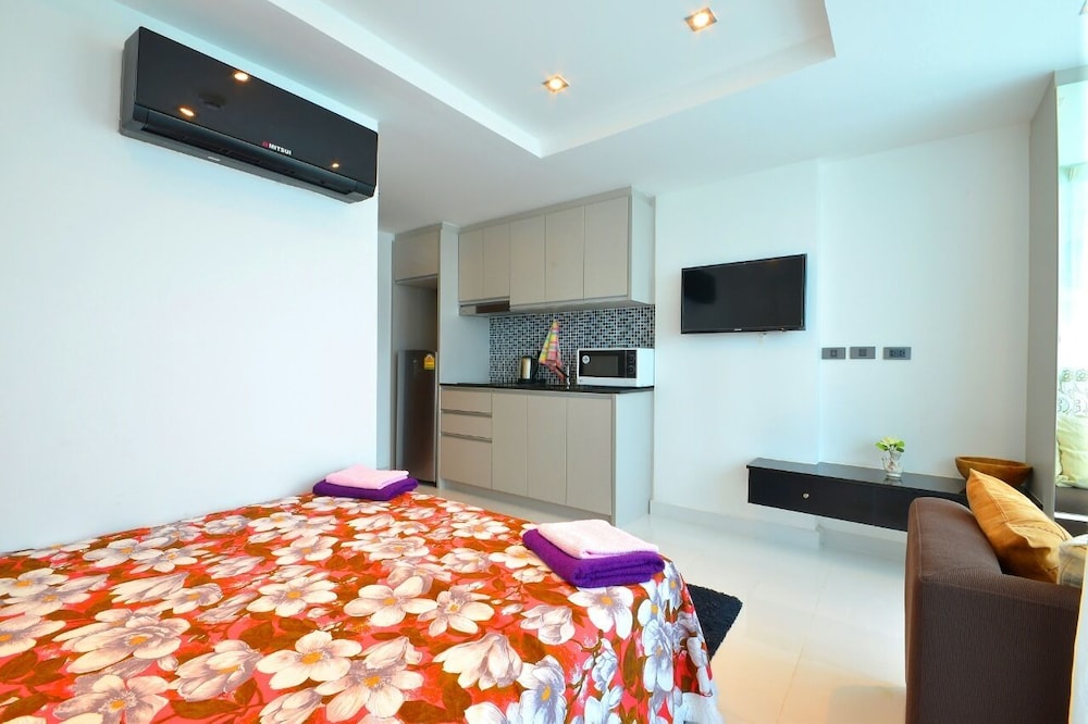 Serenity Wongamat Pattaya Studio