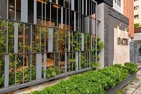 Dazzle Residence