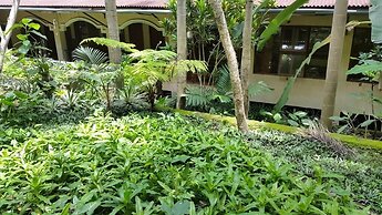 Centro Bajo Hotel
