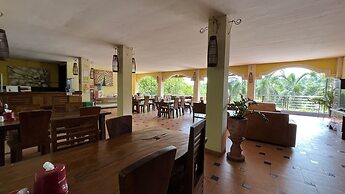 Centro Bajo Hotel