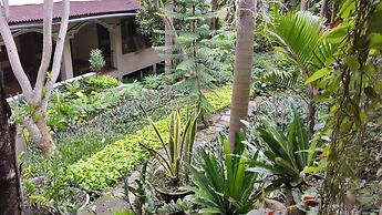 Centro Bajo Hotel
