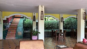 Centro Bajo Hotel