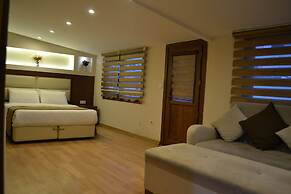 Seven Days Hotel