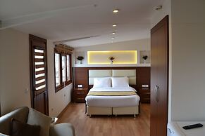 Seven Days Hotel