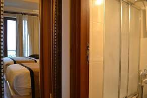 Seven Days Hotel