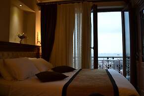 Seven Days Hotel