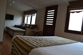 Seven Days Hotel