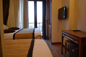 Seven Days Hotel