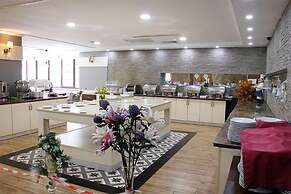 Hizel Hotel