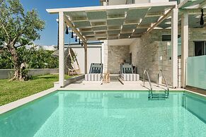 Blue Carpet Luxury Suites