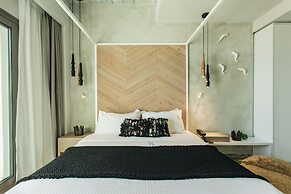 Blue Carpet Luxury Suites