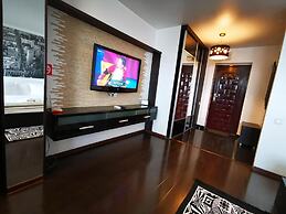 Studio G by MRG Apartments