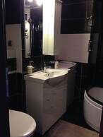 Studio G by MRG Apartments