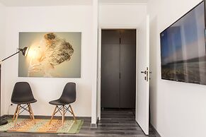 Studio L by MRG Apartments