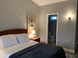 Hill Top Motel