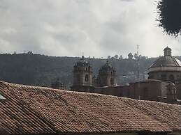 Del Niño Apartments