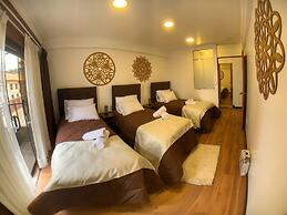 Del Niño Apartments