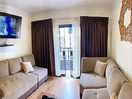 Del Niño Apartments