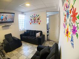 Del Niño Apartments