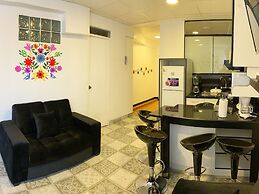 Del Niño Apartments