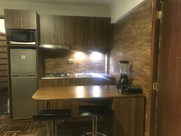 Del Niño Apartments