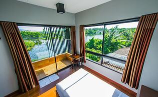 Na Siri Lakeview