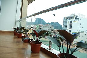 Gold Plus Hotel