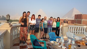 Royal pyramids Inn