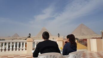Royal pyramids Inn
