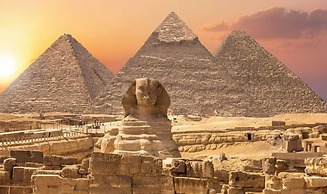 Royal pyramids Inn