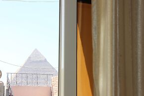 Royal pyramids Inn