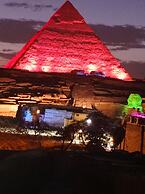 Royal pyramids Inn