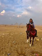 Royal pyramids Inn