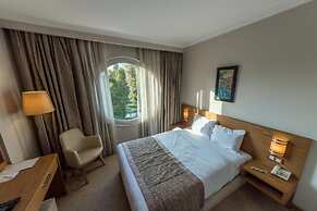 Hotel Almina Park