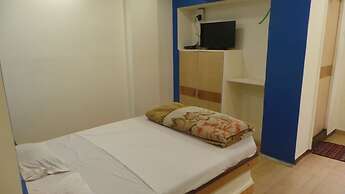 Dreamland Hotel