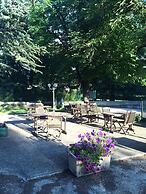 Le Parc aux Cèdres
