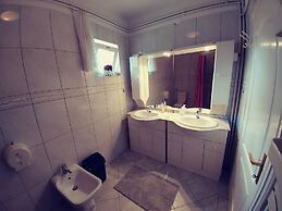 Joy guesthouse