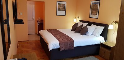 Joy guesthouse
