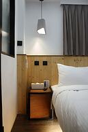 Just Inn - City Hall