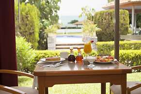 Hotel Paradise Inn