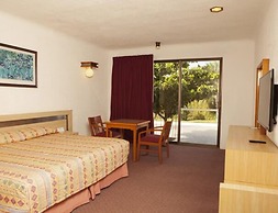 Hotel Paradise Inn