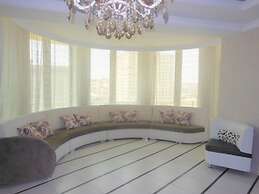 Great Triplex Villa
